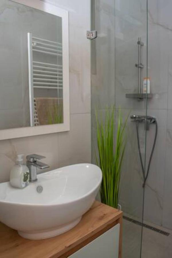 Apartament Elegant Stylish Modern Downtown Next 2 Danube *